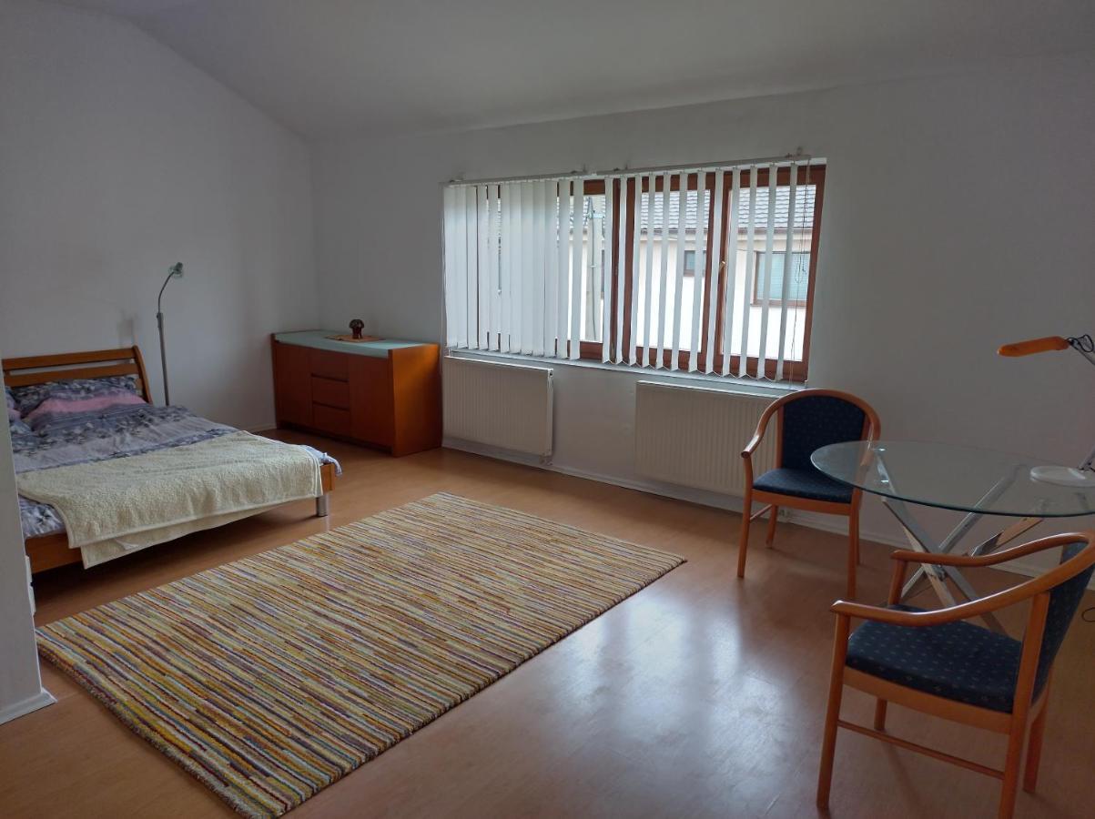 Apartment1 Pilsen-Ujezd Екстериор снимка